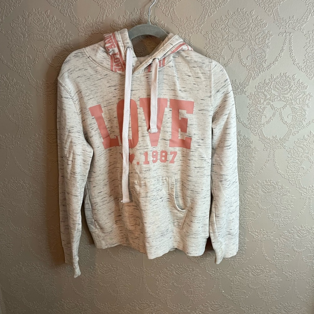 Reflex women’s LOVE sweater size large excellent condition